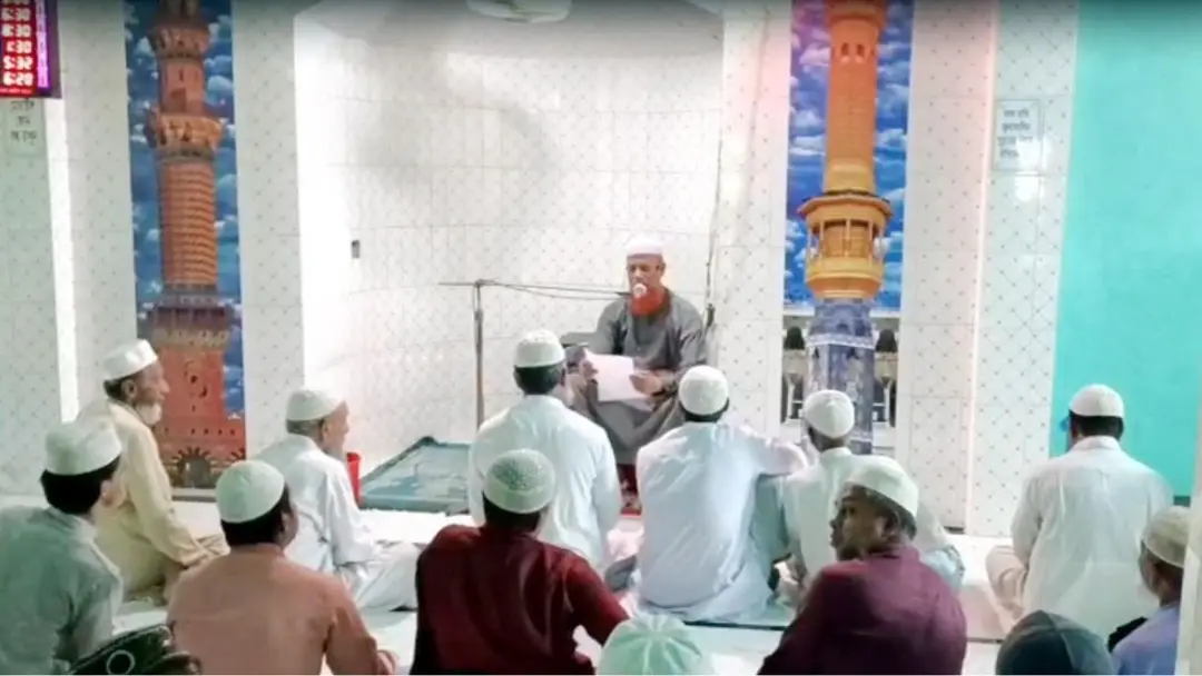 মাদকের বিস্তার ঠেকাতে এলাকায় মাদকসেবীদের দাফন না করার ঘোষণা