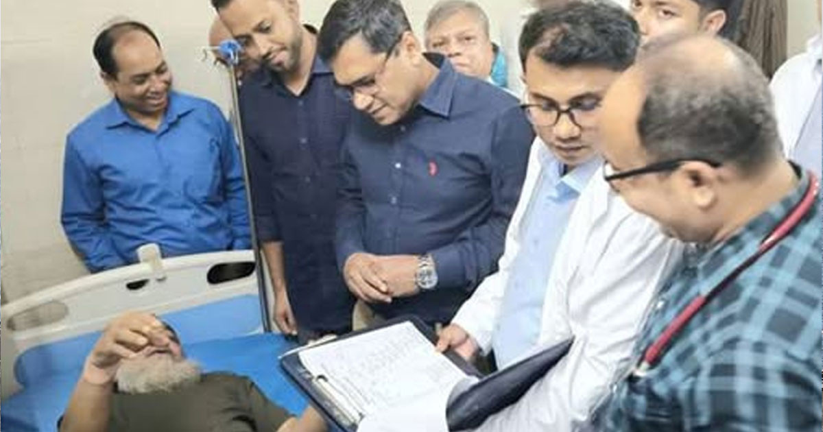 জুলাই শহীদ মুগ্ধের অসুস্থ পিতার চিকিৎসার খোঁজ নিলেন তারেক রহমান