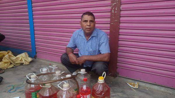 শ্রীমঙ্গলে তেল মজুদ ও চড়া দামে বিক্রি: আটক ১, জরিমানা