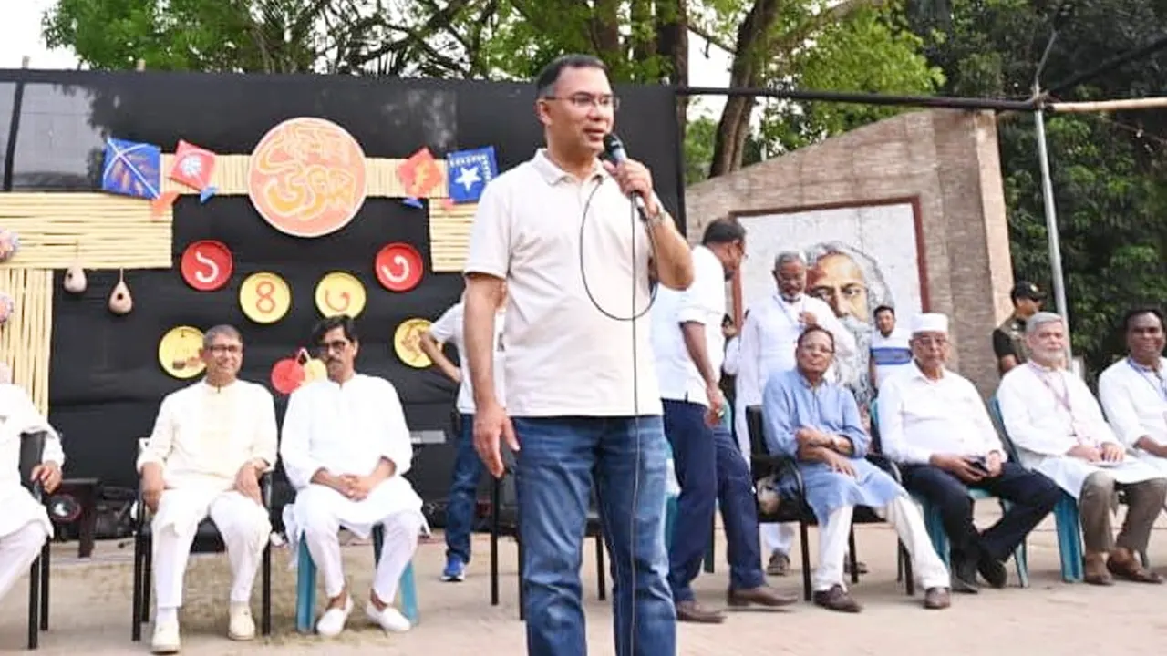 প্রধানমন্ত্রীর প্রশ্ন: ‘এত দরদ থাকলে আগে সই করলা না কেন?’