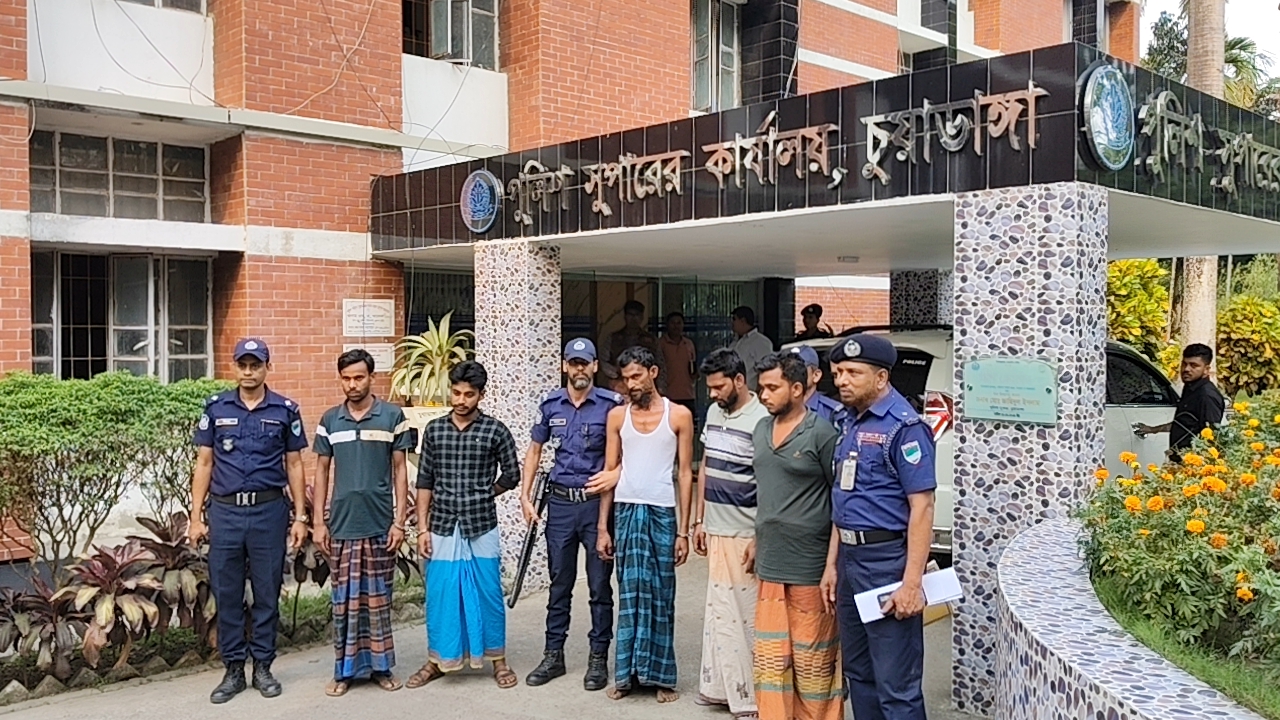 চুয়াডাঙ্গায় নারীর সহযোগিতায় আরেক নারীকে সংঘবদ্ধ ধর্ষণ, গ্রেফতার-৬