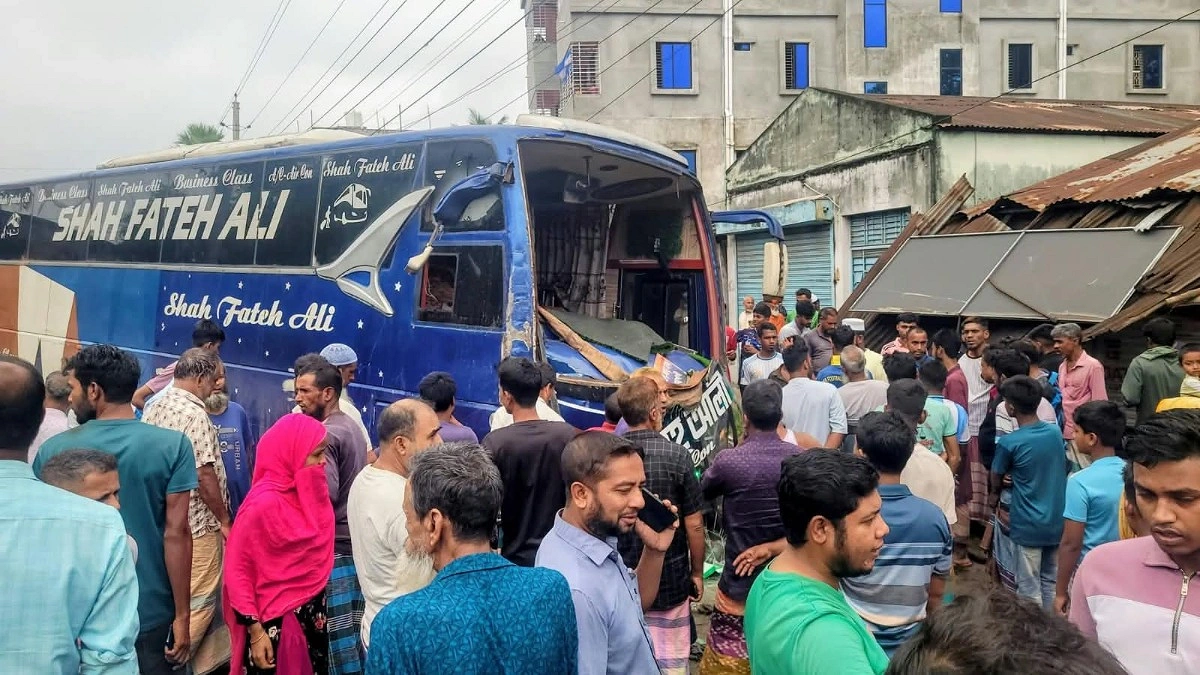 তিন জেলায় ঝরলো ১৭ প্রাণ, আহত অন্তত ৩০