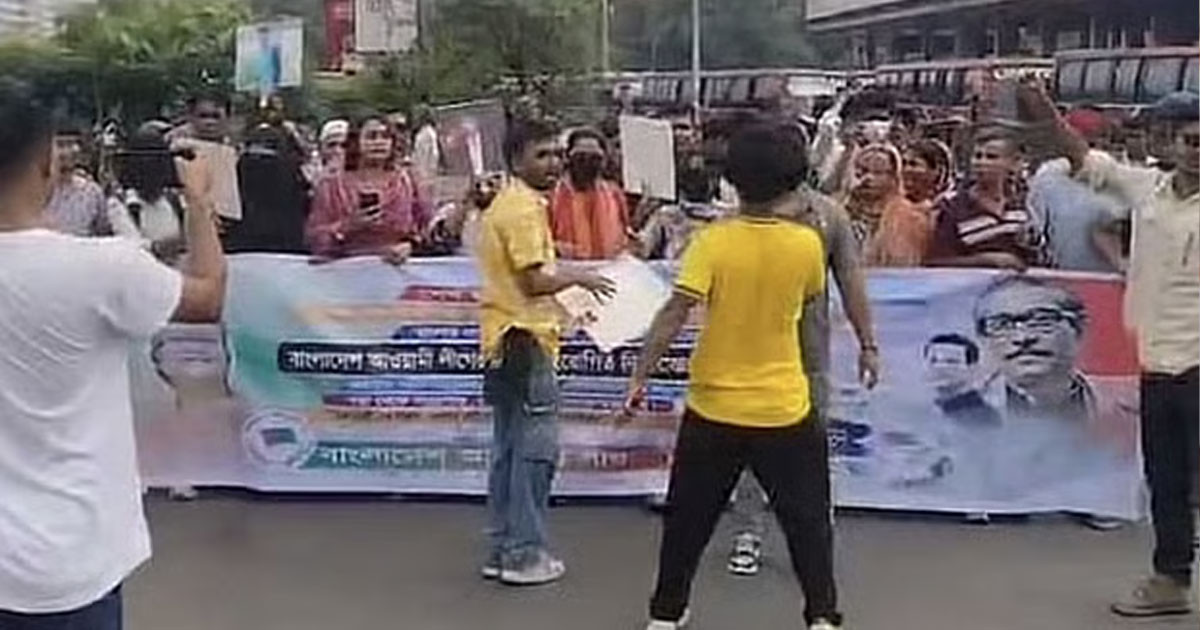 রাজধানীতে কার্যক্রম নিষিদ্ধ আ.লীগের মিছিল, ককটেল বিস্ফোরণ: আটক ৪