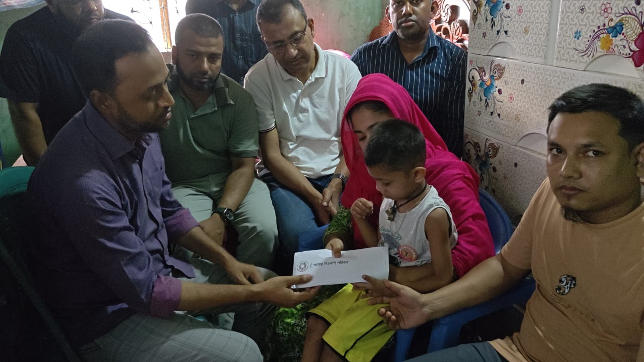 হামে আক্রান্ত শিশুর মৃত্যুতে শোকাহত পরিবারের পাশে প্রধানমন্ত্রী