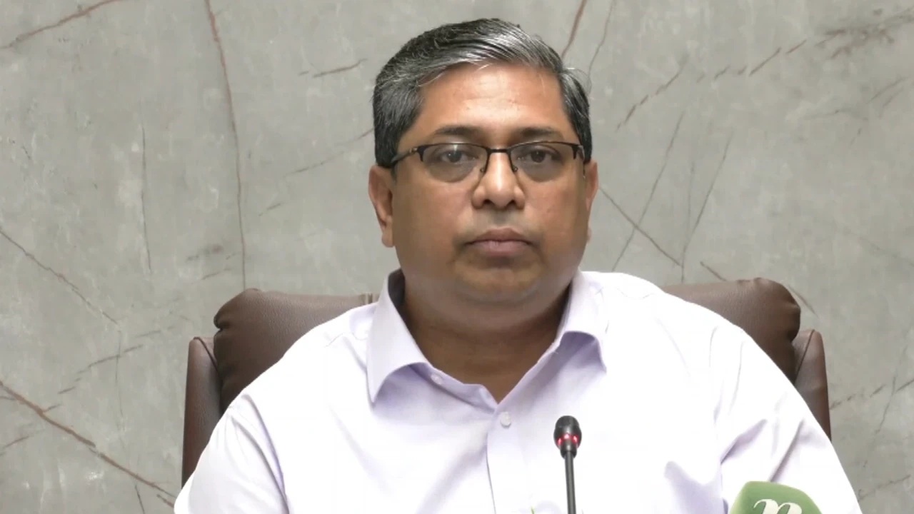 যেখানেই যাচ্ছি, রাস্তা-ব্রিজ-ড্রেনেজ নেই, তাহলে উন্নয়ন হলোটা কী?’