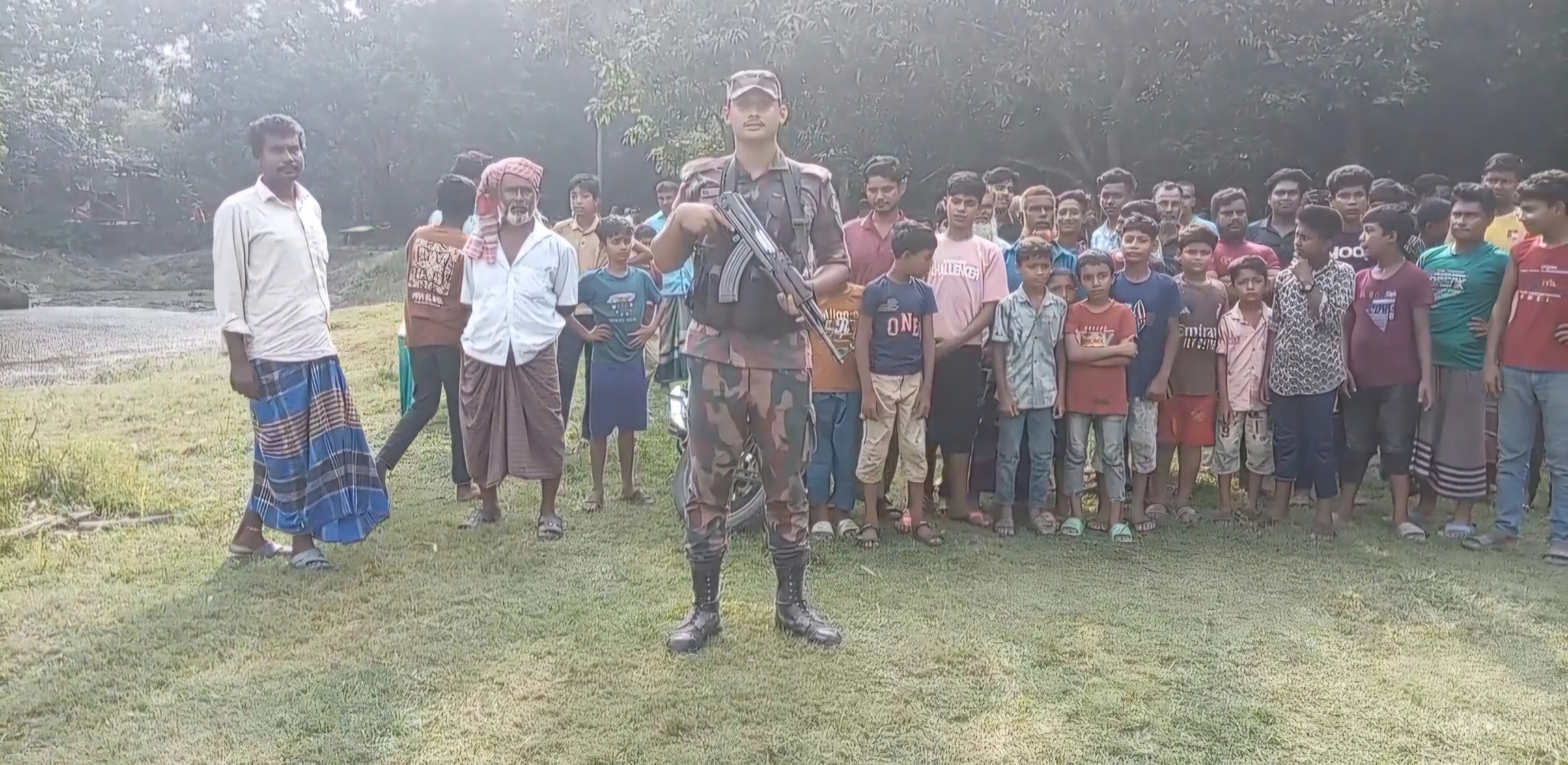 মেহেরপুরের সহড়াতলা সীমান্তে ১০ জনকে পুশইনের চেষ্টা, স্থানীয়দের বাধায় ফিরতে বাধ্য