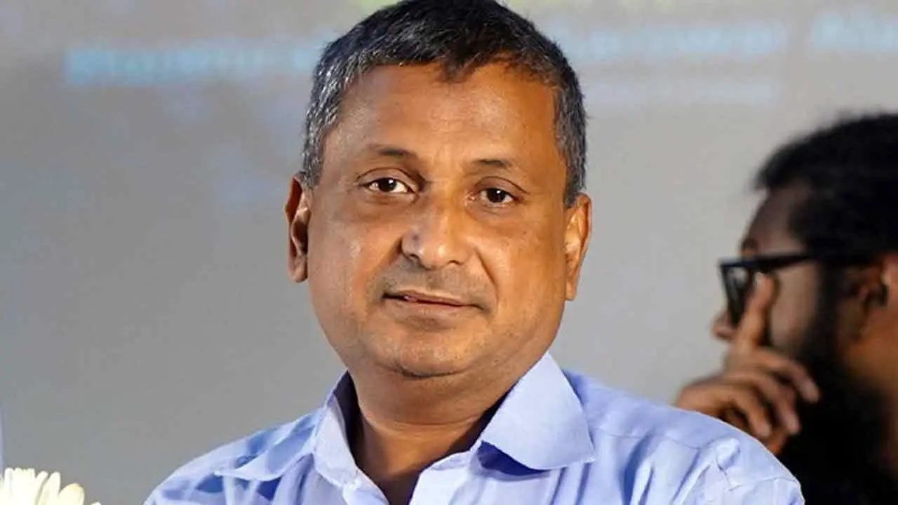চট্টগ্রামের সারোয়ার আলমগীর এমপি হিসেবে শপথ নিতে পারবেন : হাইকোর্ট