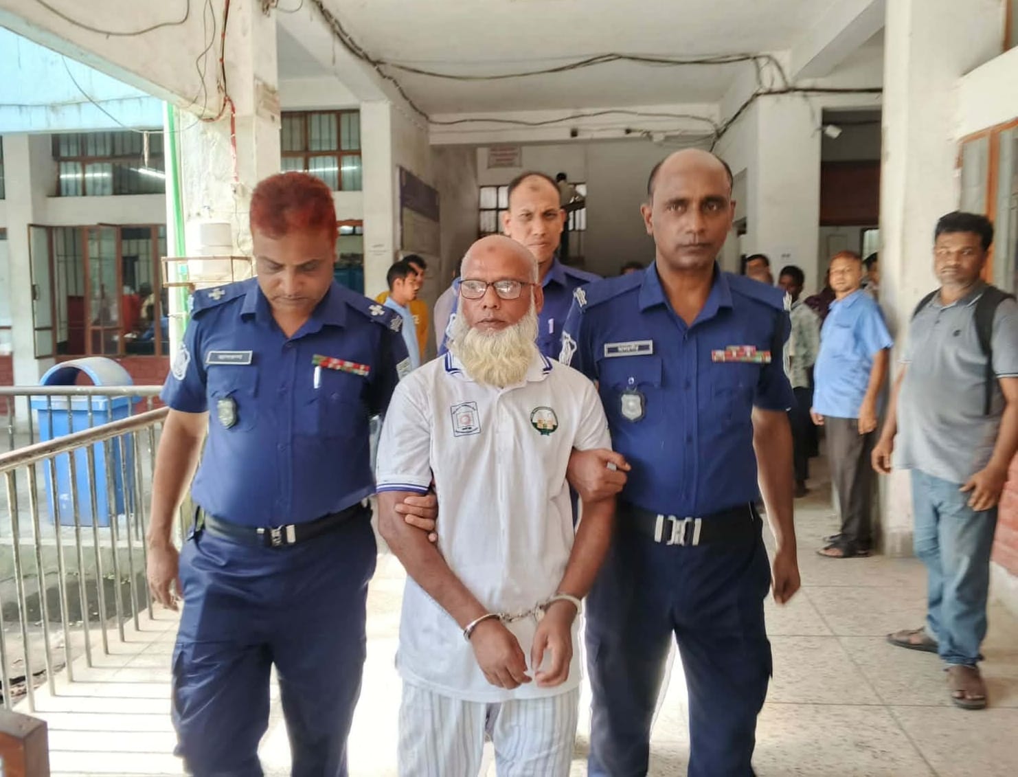 লালমনিরহাটে সৎ মেয়েকে ধর্ষণের দায়ে বাবার যাবজ্জীবন
