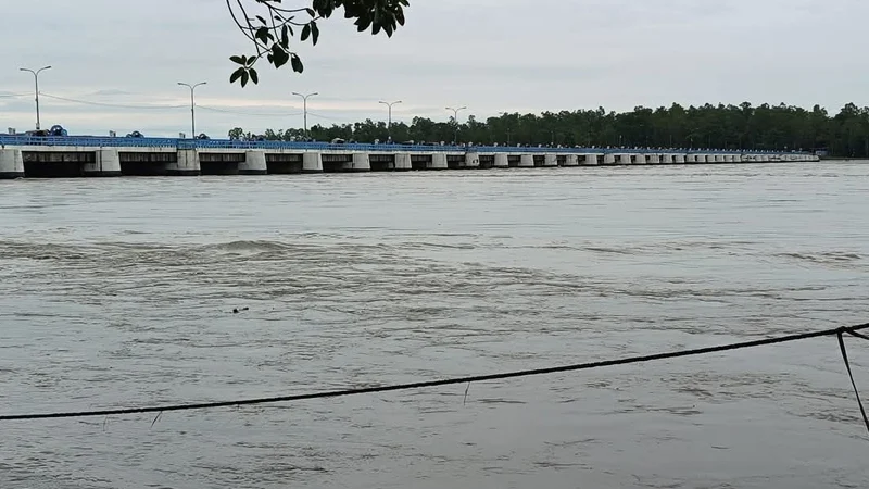 তিন বিভাগে বন্যার শঙ্কা