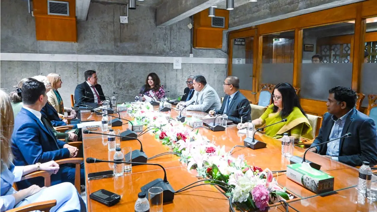 গণতন্ত্র শক্তিশালীকরণে একসঙ্গে কাজ করার অঙ্গীকার বাংলাদেশ-অস্ট্রেলিয়ার