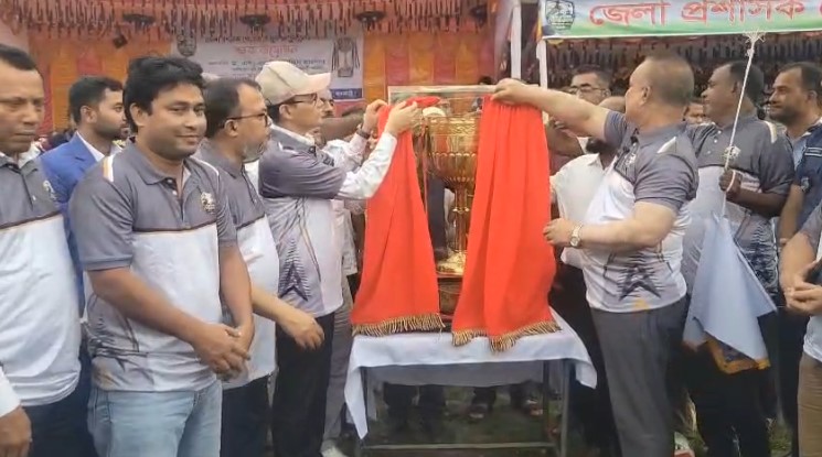 ঝালকাঠিতে জেলা প্রশাসক গোল্ডকাপ ফুটবল টুর্নামেন্ট-২০২৬ এর শুভ উদ্বোধন