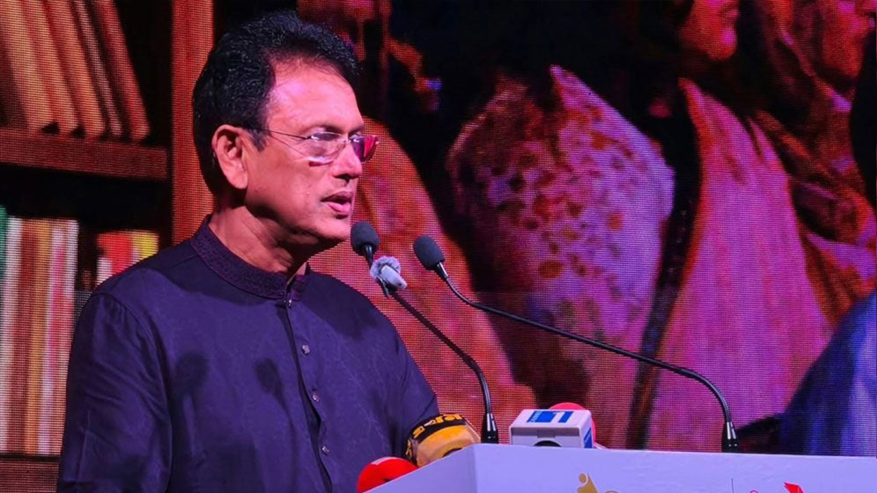 মানবিক ও সৃজনশীল মানুষ গড়তে বই পড়ার বিকল্প নেই: শিক্ষামন্ত্রী