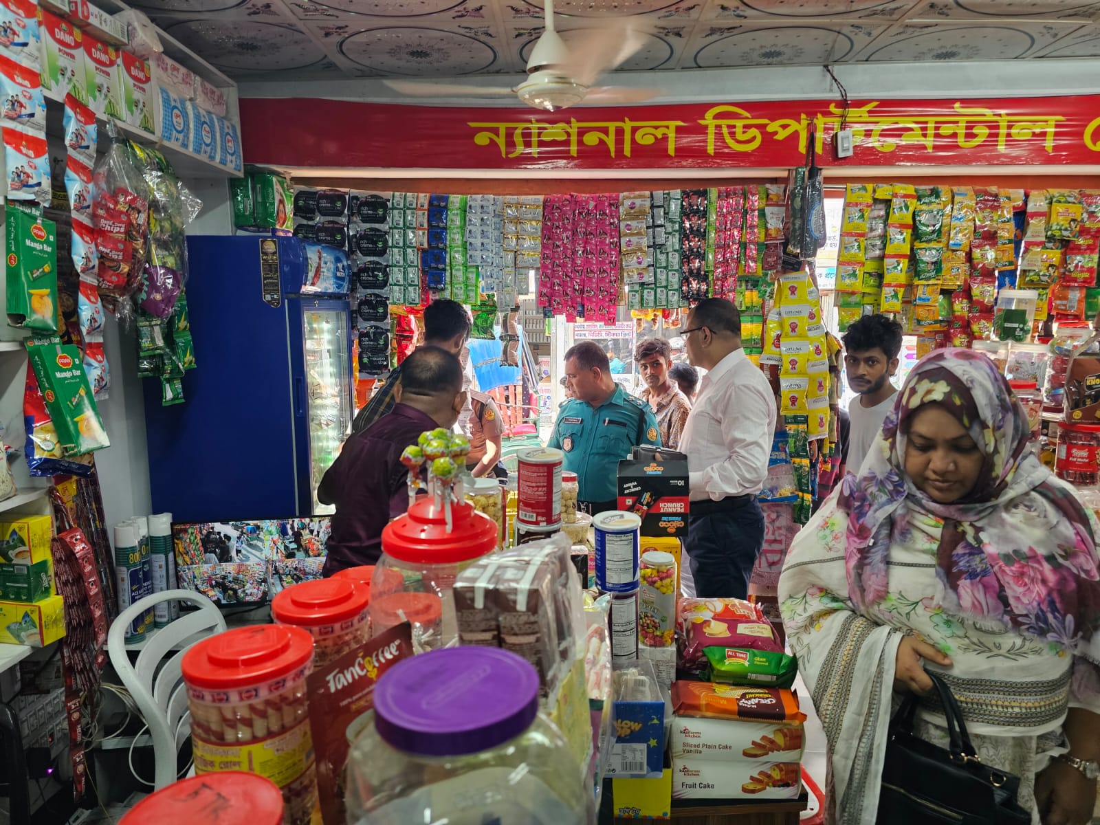 খুলনায় ভোক্তার অভিযানে ১৩ প্রতিষ্ঠানকে ১ লাখ ৮২ হাজার টাকা জরিমানা