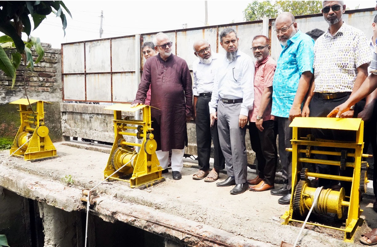 খুলনা মহানগরী বৃষ্টির পানি অপসারণে আধুনিক পাম্প হাউজ নির্মান করবে কেসিসি