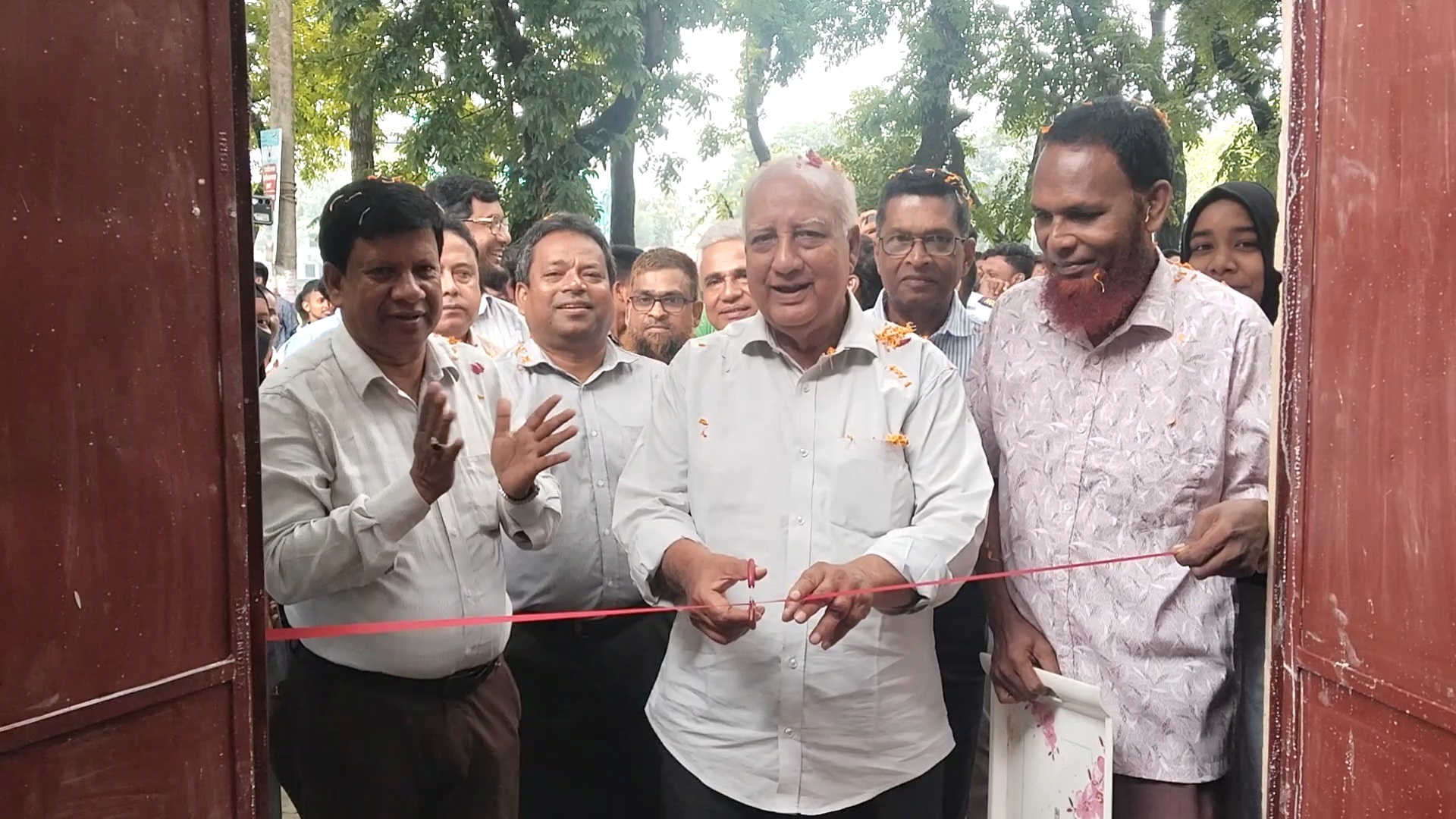দীর্ঘ প্রতীক্ষার অবসান, চালু হলো নীলফামারী সরকারি কলেজ ক্যান্টিন