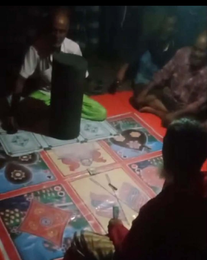 সাদুল্লাপুরে মাদক ও জুয়ার আসর জমজমাট সর্বস্বান্ত হচ্ছে মানুষ, প্রশাসন নিরব