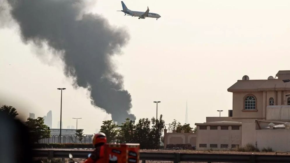 ইরান: মার্কিন ও ইসরাইলি ঘাঁটিতে ড্রোন-ক্ষেপণাস্ত্র হামলা