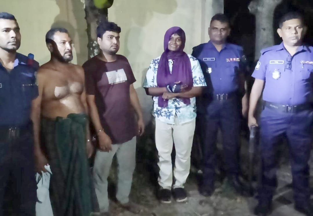 চুয়াডাঙ্গায় ইয়াবা সেবনের দায়ে কথিত সাংবাদিক মাসুরা খাতুন টুনিকে ৬ মাসের কারাদণ্ড