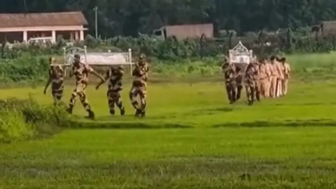 সীমান্তে বিএসএফের গুলিতে নিহত ২ বাংলাদেশির মরদেহ ফেরত দিল ভারত