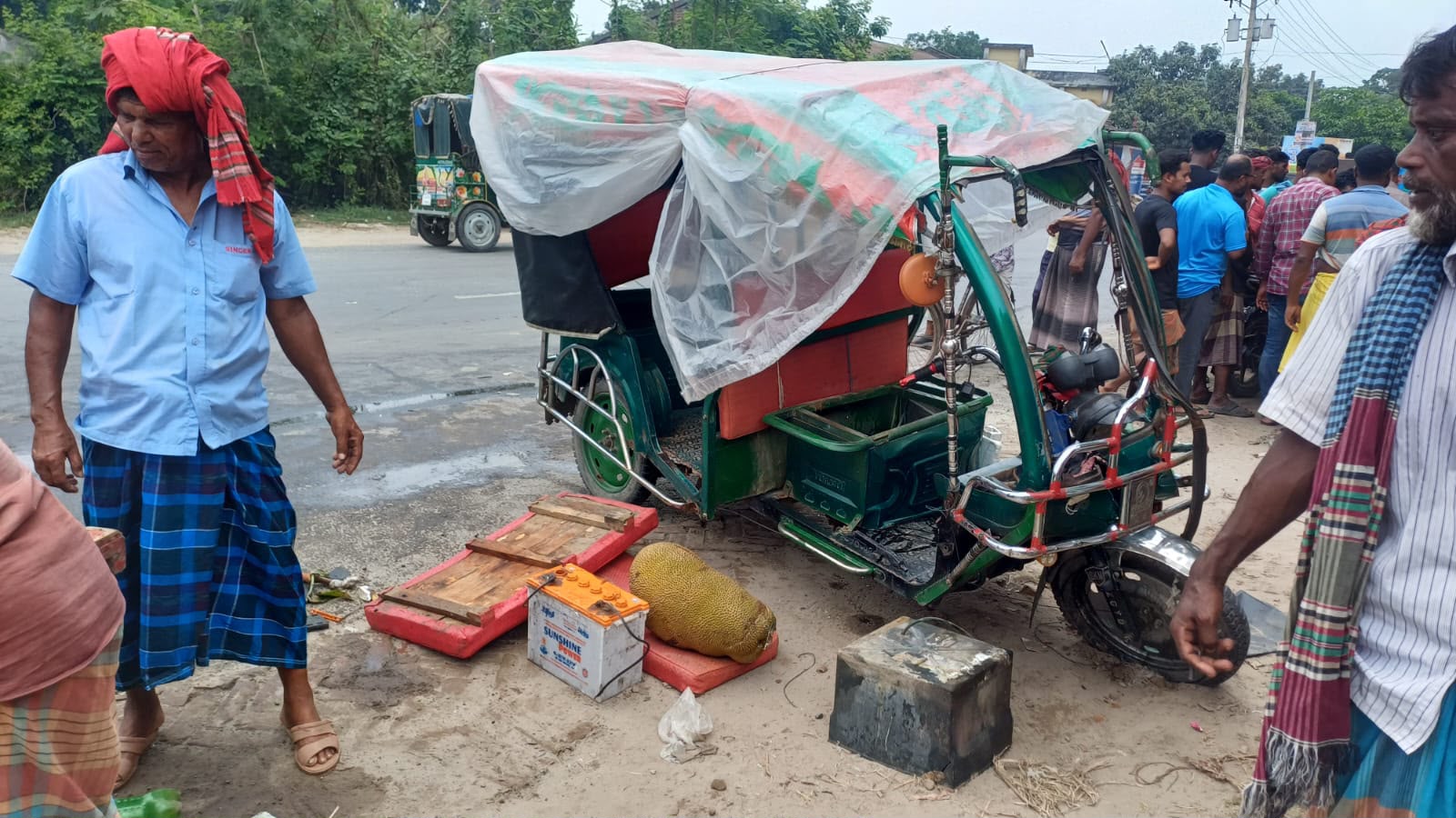 রাজশাহীর বানেশ্বরে ট্রাক-অটোরিকশার মুখোমুখি সংঘর্ষে দুই ভাই নিহত