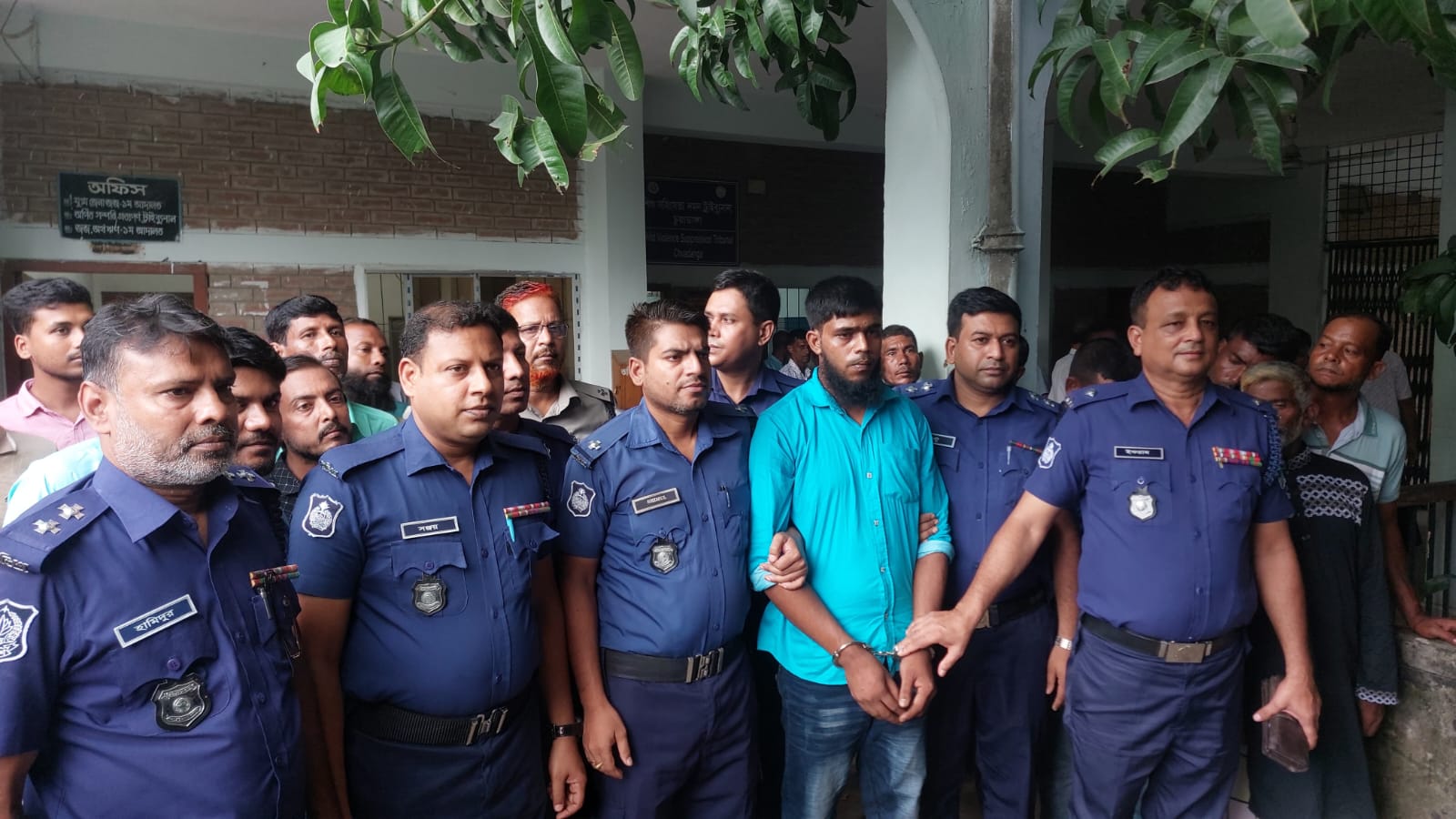 চুয়াডাঙ্গার জীবননগরের হত্যা মামলার একমাত্র আসামিকে মৃত্যুদন্ড ও ২ লাখ টাকা জরিমানা
