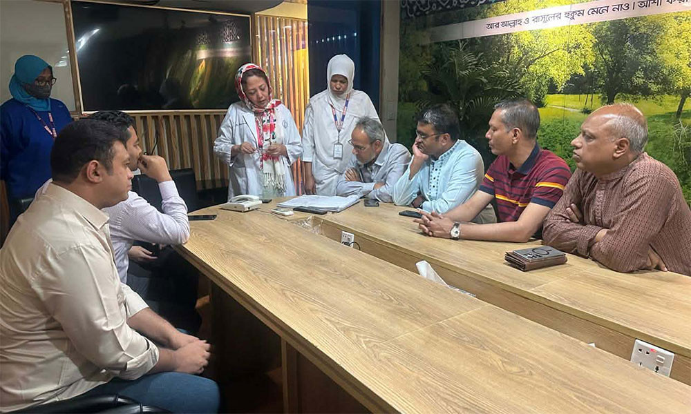 আদ-দ্বীন হাসপাতাল পরিদর্শন করলেন বিএনপির স্বাস্থ্য বিষয়ক সম্পাদক