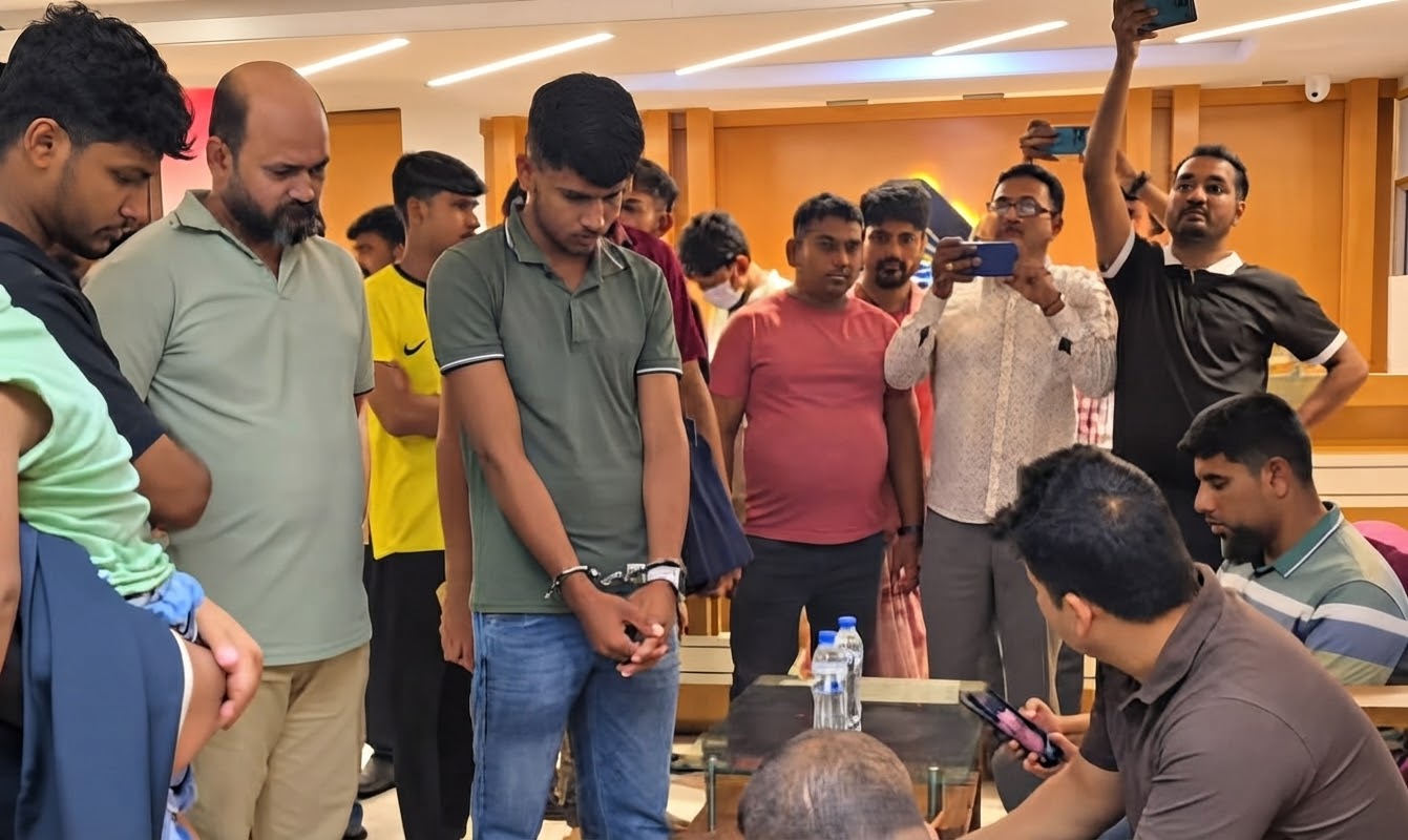 কুয়াকাটায় সেনাবাহিনীর ভুয়া পরিচয়ে প্রেম, যুবকের কারাদণ্ড