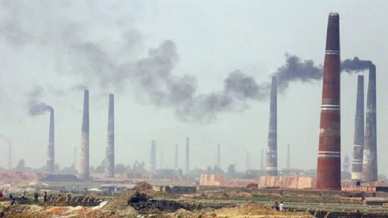 নারায়ণগঞ্জের বন্দরে ২ অবৈধ ইটভাটায় অভিযান,কার্যক্রম বন্ধের নির্দেশ