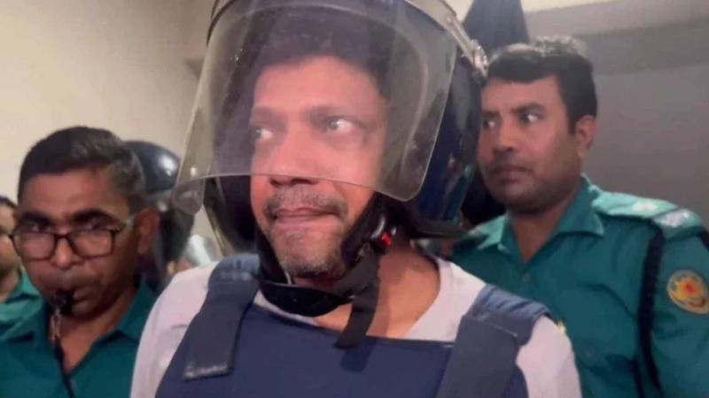 নামাজ ও আইনজীবীর সঙ্গে পরামর্শের সুযোগ চাইলেন পলক